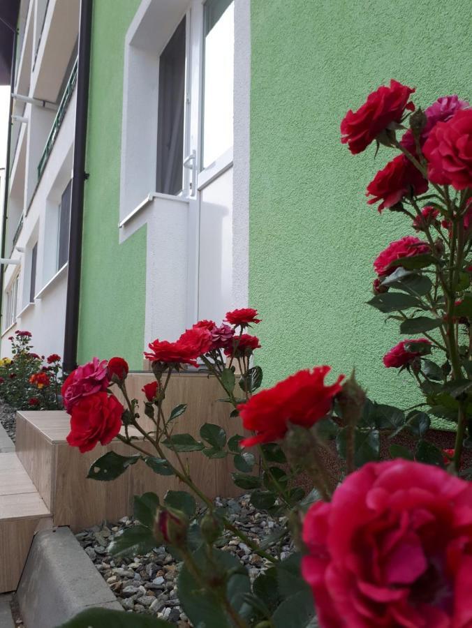 Hunyadi Budget Ciresica Sibiu Buitenkant foto